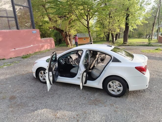 Chevrolet Cruze 2015, 185,000 km - 1.4 l - Şəki