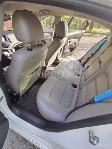 Chevrolet Cruze 2015, 185,000 km - 1.4 l - Şəki
