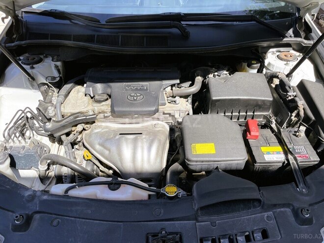 Toyota Camry-8
