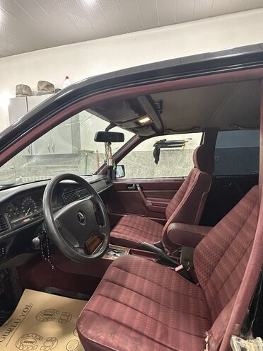 Mercedes 190 1992, 400,000 km - 2.0 l - Bakı