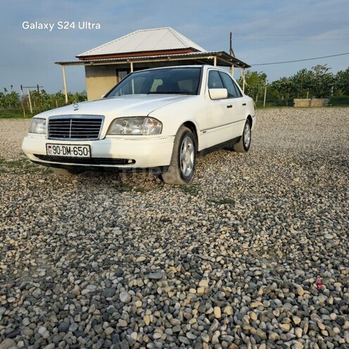 Mercedes C 180 1994, 976,520 km - 1.8 l - Quba