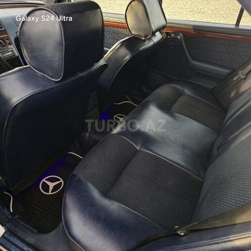 Mercedes C 180 1994, 976,520 km - 1.8 l - Quba
