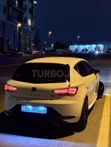 SEAT Leon-10