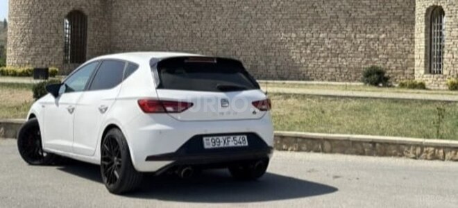 SEAT Leon-9