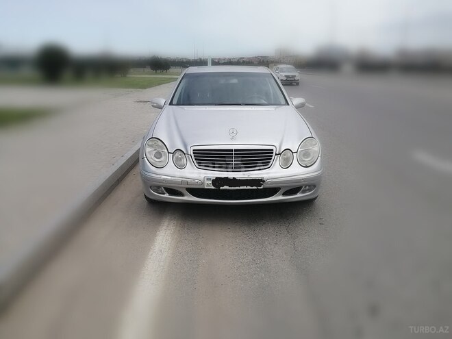Mercedes E 270 2002, 270,600 km - 2.7 l - Bakı