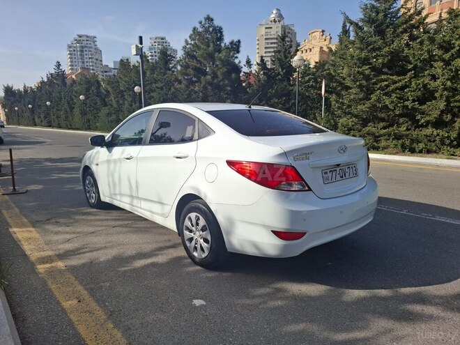 Hyundai Accent 2015, 115,000 km - 1.6 l - Bakı