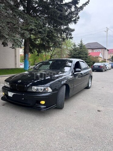 BMW 540 1997, 247,015 km - 4.4 l - Qusar
