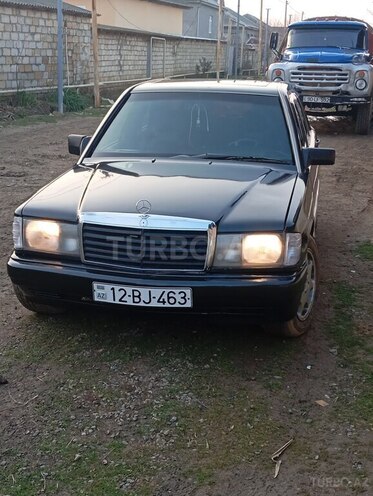 Mercedes 190 1990, 200,000 km - 2.0 l - Biləsuvar