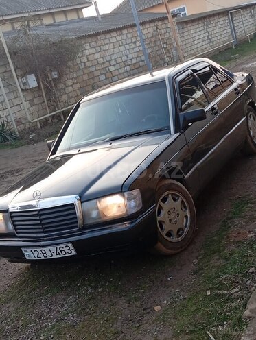 Mercedes 190 1990, 200,000 km - 2.0 l - Biləsuvar