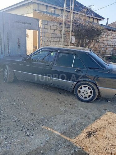 Mercedes 190 1990, 200,000 km - 2.0 l - Biləsuvar