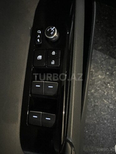 Toyota Camry-15