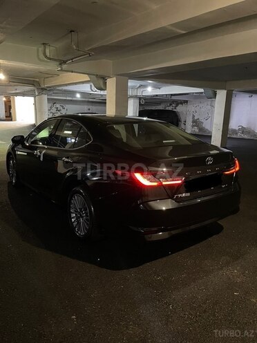 Toyota Camry-4