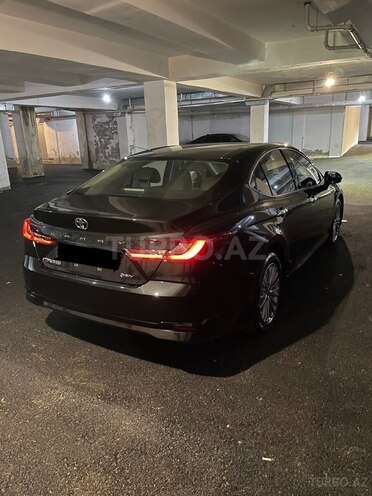 Toyota Camry-7