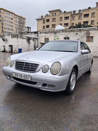 Mercedes E 220 d 2001, 420,000 km - 2.2 l - Bakı