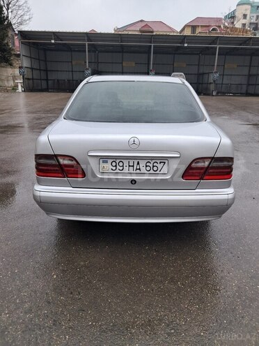 Mercedes E 220 d 2001, 420,000 km - 2.2 l - Bakı