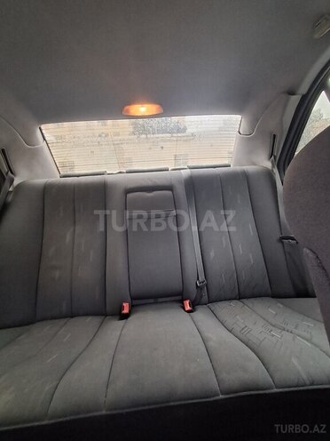 Mercedes E 220 d 2001, 420,000 km - 2.2 l - Bakı