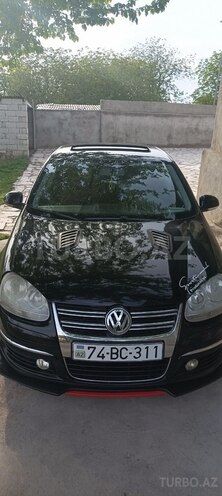 Volkswagen Jetta-1