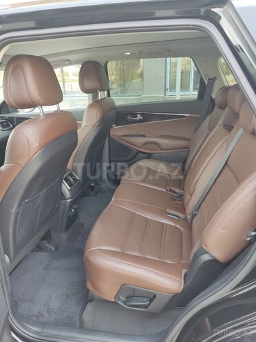 Kia Sorento-7