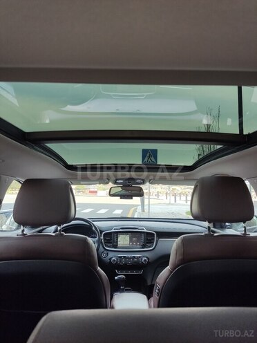 Kia Sorento-11