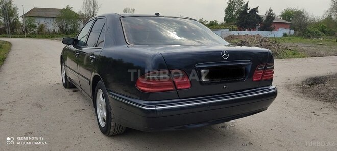 Mercedes E 270 2000, 336,000 km - 2.7 l - Bakı