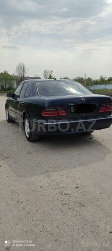 Mercedes E 270 2000, 336,000 km - 2.7 l - Bakı