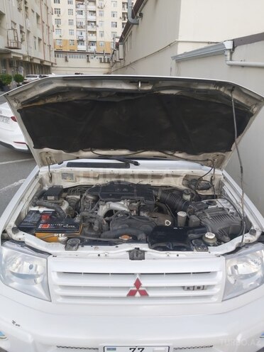Mitsubishi Pajero io 2000, 335,000 km - 1.8 л - Bakı