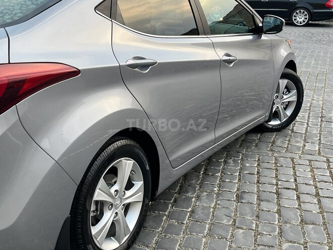 Hyundai Elantra 2015, 102,011 km - 1.8 l - Bakı