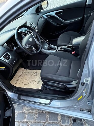 Hyundai Elantra 2015, 102,011 km - 1.8 l - Bakı