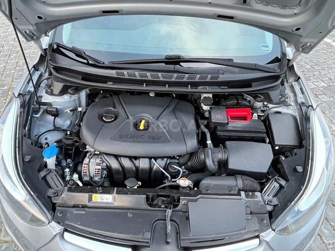 Hyundai Elantra 2015, 102,011 km - 1.8 l - Bakı
