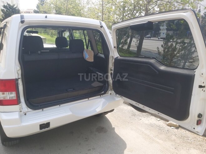Mitsubishi Pajero io 2000, 335,000 km - 1.8 л - Bakı