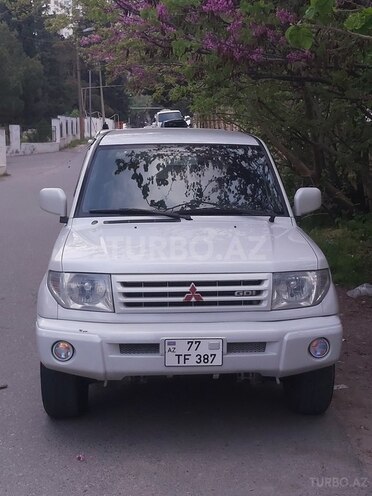 Mitsubishi Pajero io 2000, 335,000 km - 1.8 л - Bakı