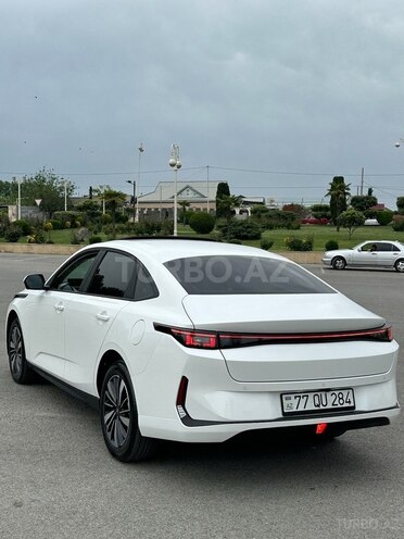 Changan Qiyuan A05 2025, 2,000 km - 1.5 л - Bakı