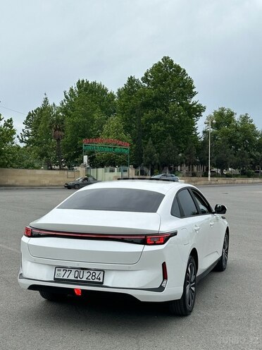 Changan Qiyuan A05 2025, 2,000 km - 1.5 л - Bakı