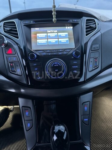 Hyundai i40 2012, 223,000 km - 2.0 l - Bakı