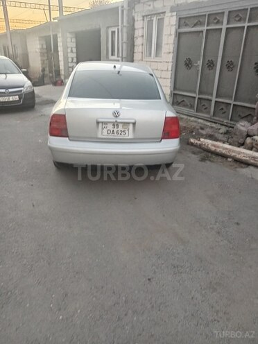 Volkswagen Passat 1999, 270,345 km - 2.0 l - Qazax