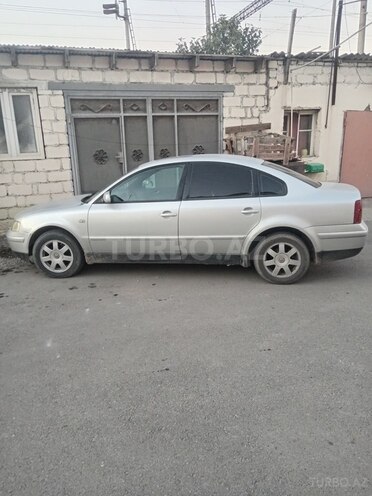 Volkswagen Passat 1999, 270,345 km - 2.0 l - Qazax