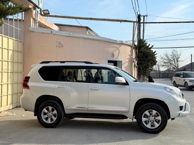 Toyota Land Cruiser Prado 2010, 270,000 km - 2.7 л - Bakı