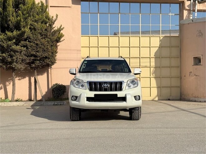 Toyota Land Cruiser Prado 2010, 270,000 km - 2.7 л - Bakı