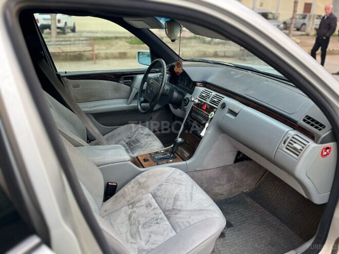 Mercedes E 280 1996, 513,078 km - 2.8 l - Gəncə