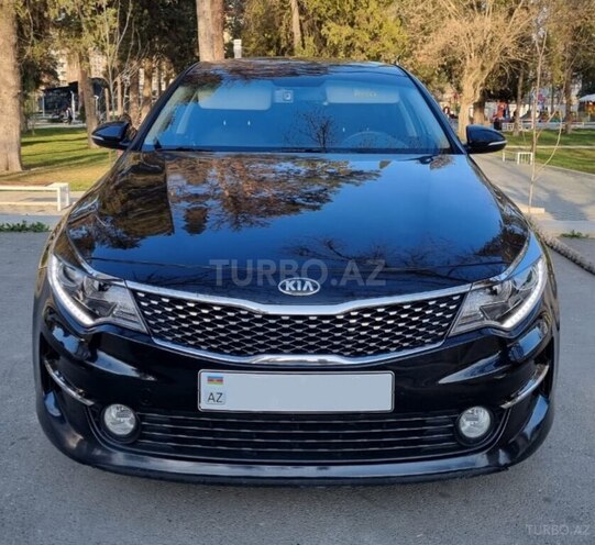 Kia K5-1