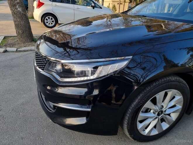 Kia K5-12