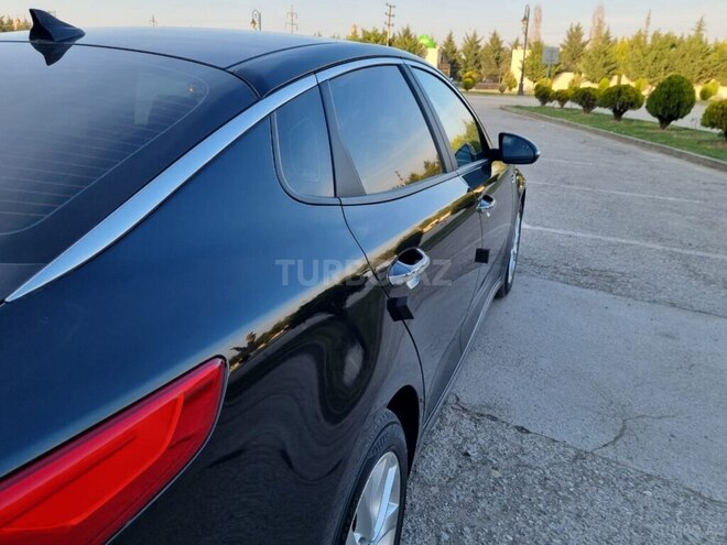 Kia K5-10