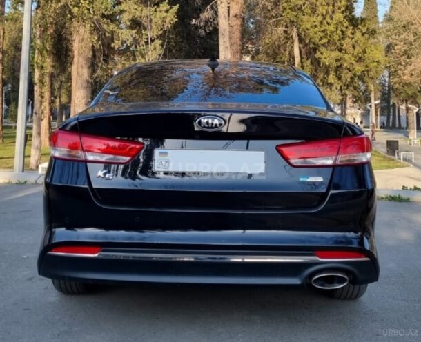 Kia K5-17
