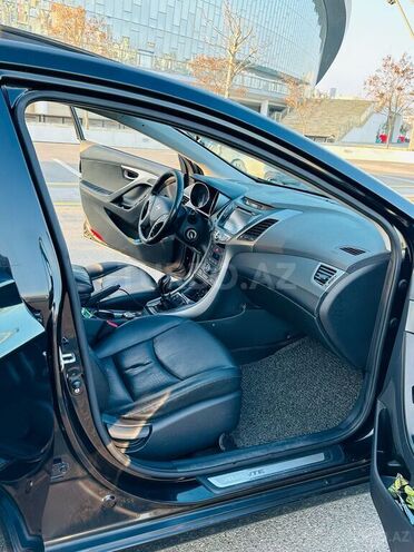 Hyundai Elantra 2014, 280,000 km - 1.6 l - Bakı