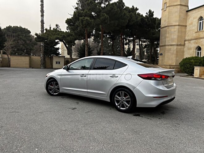 Hyundai Elantra 2017, 107,826 km - 2.0 l - Bakı