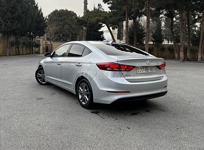 Hyundai Elantra 2017, 107,826 km - 2.0 l - Bakı