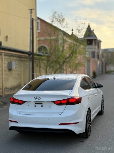 Hyundai Avante 2016, 204,000 km - 1.6 l - Bakı