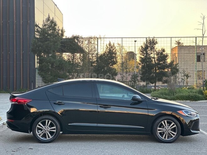 Hyundai Elantra 2017, 89,000 km - 2.0 л - Bakı