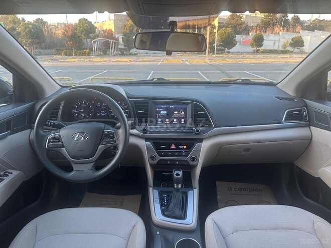 Hyundai Elantra 2017, 89,000 km - 2.0 л - Bakı