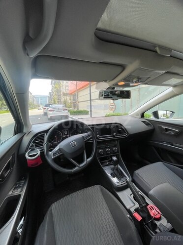 SEAT Leon-11